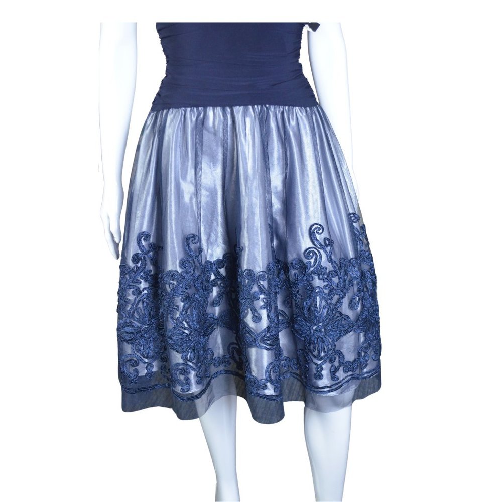 Elegant Navy Blue Sleeveless Dress - Picture 6 of 7